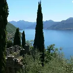 Luci Sul - A Real Paradise * Perledo