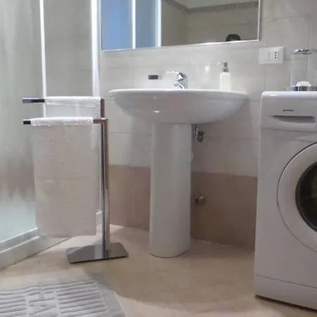 Luci Sul - A Real Paradise アパート ペルレード